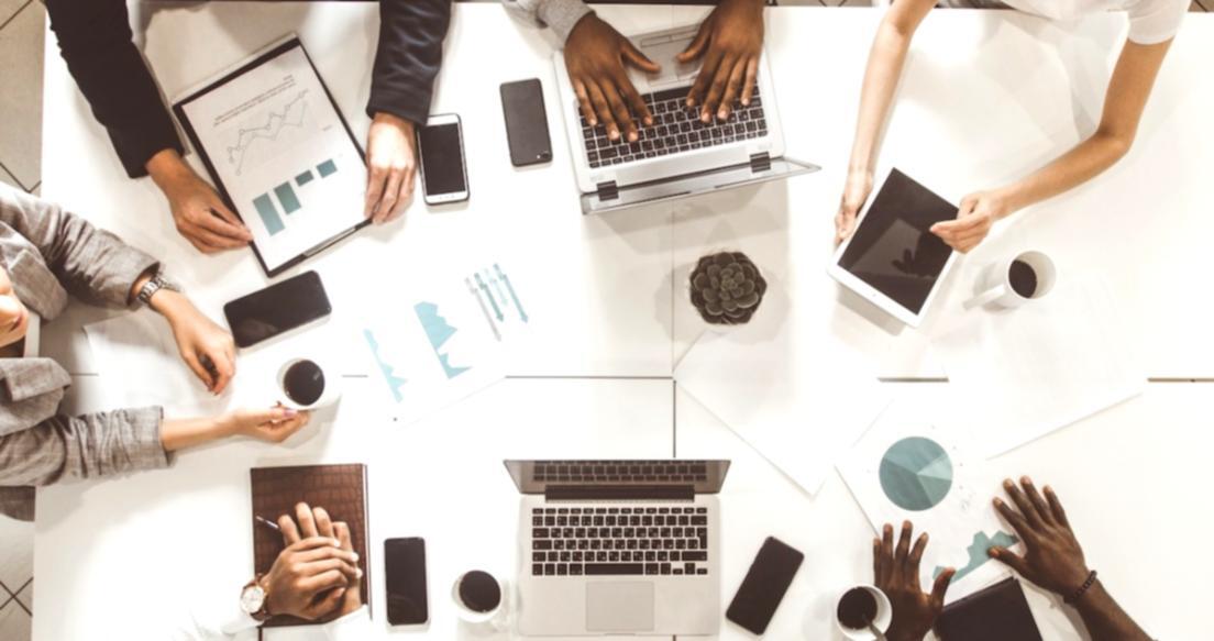 Herramientas digitales para optimización presupuestaria y análisis de prioridades